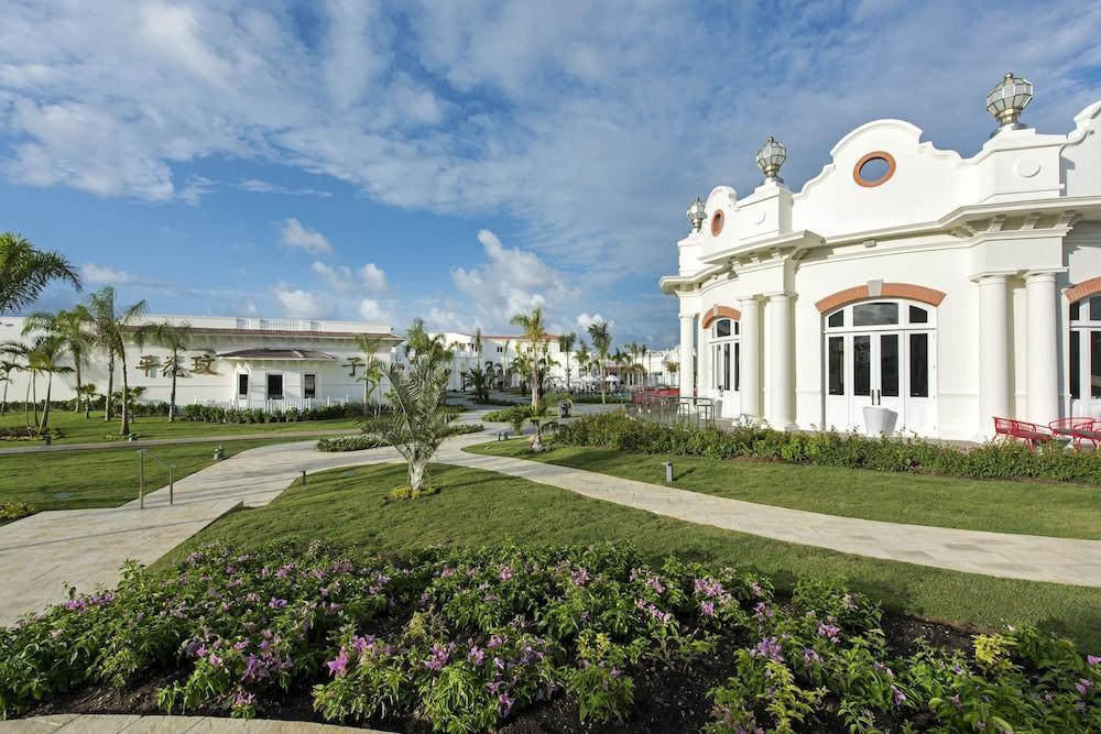 Azul Beach Resort Punta Cana, All Inclusive By Karisma Exterior photo